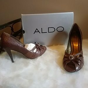 Aldo brown peep toe shoes